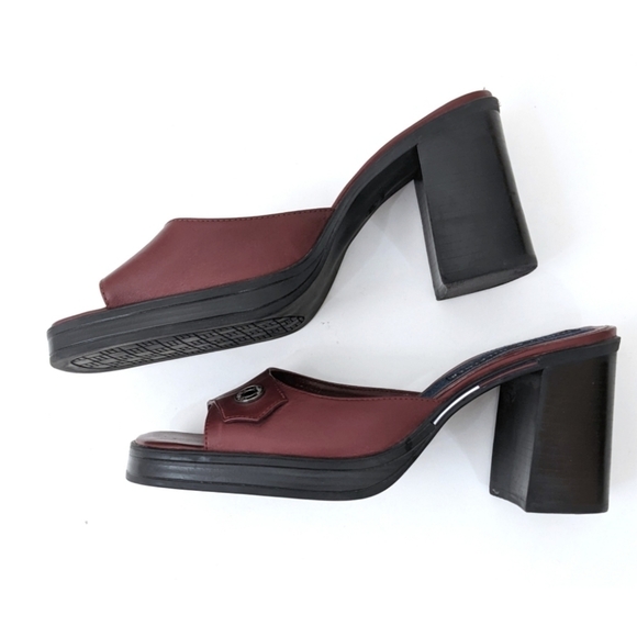 VINTAGE Y2K Chunky Square Toe Block Heel Red Mule Slide Tommy Hilfiger 8… - Picture 3 of 12